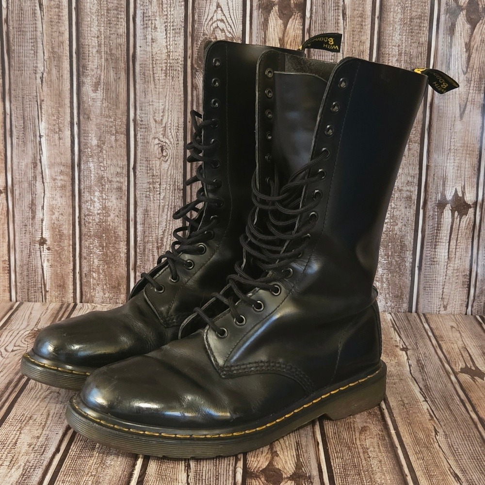 Size 11 US Mens Dr Martens 1914 11855 Black Smooth Leather 14 Eye Tall Boots